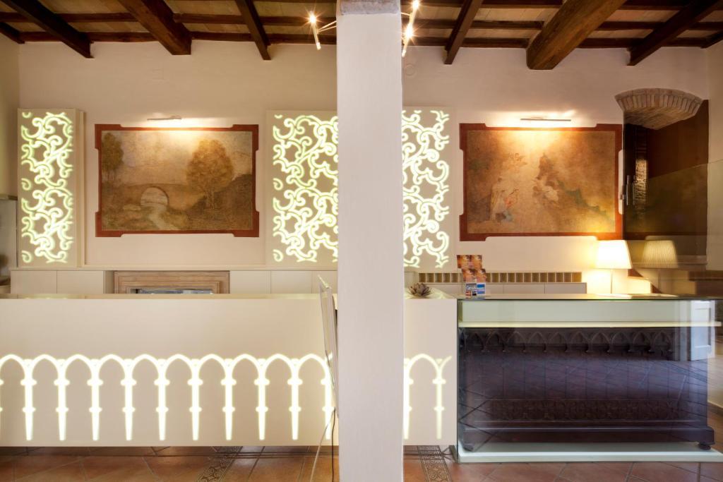 מונטפאלקו Hotel Degli Affreschi מראה חיצוני תמונה