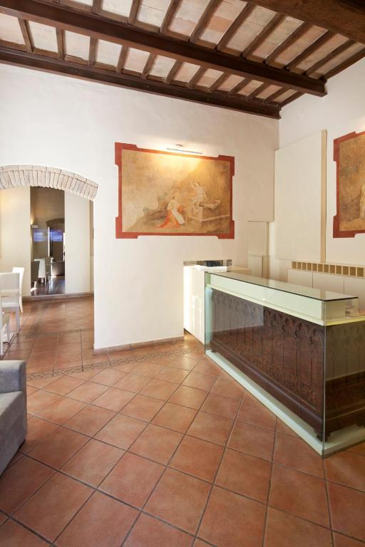 מונטפאלקו Hotel Degli Affreschi מראה חיצוני תמונה